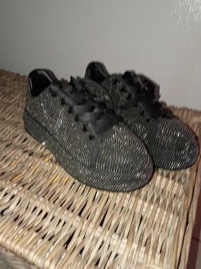 Women's Black Glitter Platform Lace-Up Sneakers